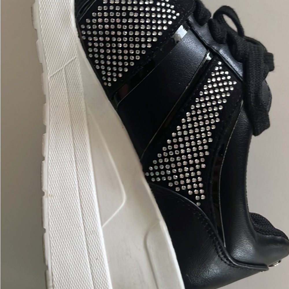 SNEAKERS FOR PICKUP WEST CALLEY CITY UTAH!!!